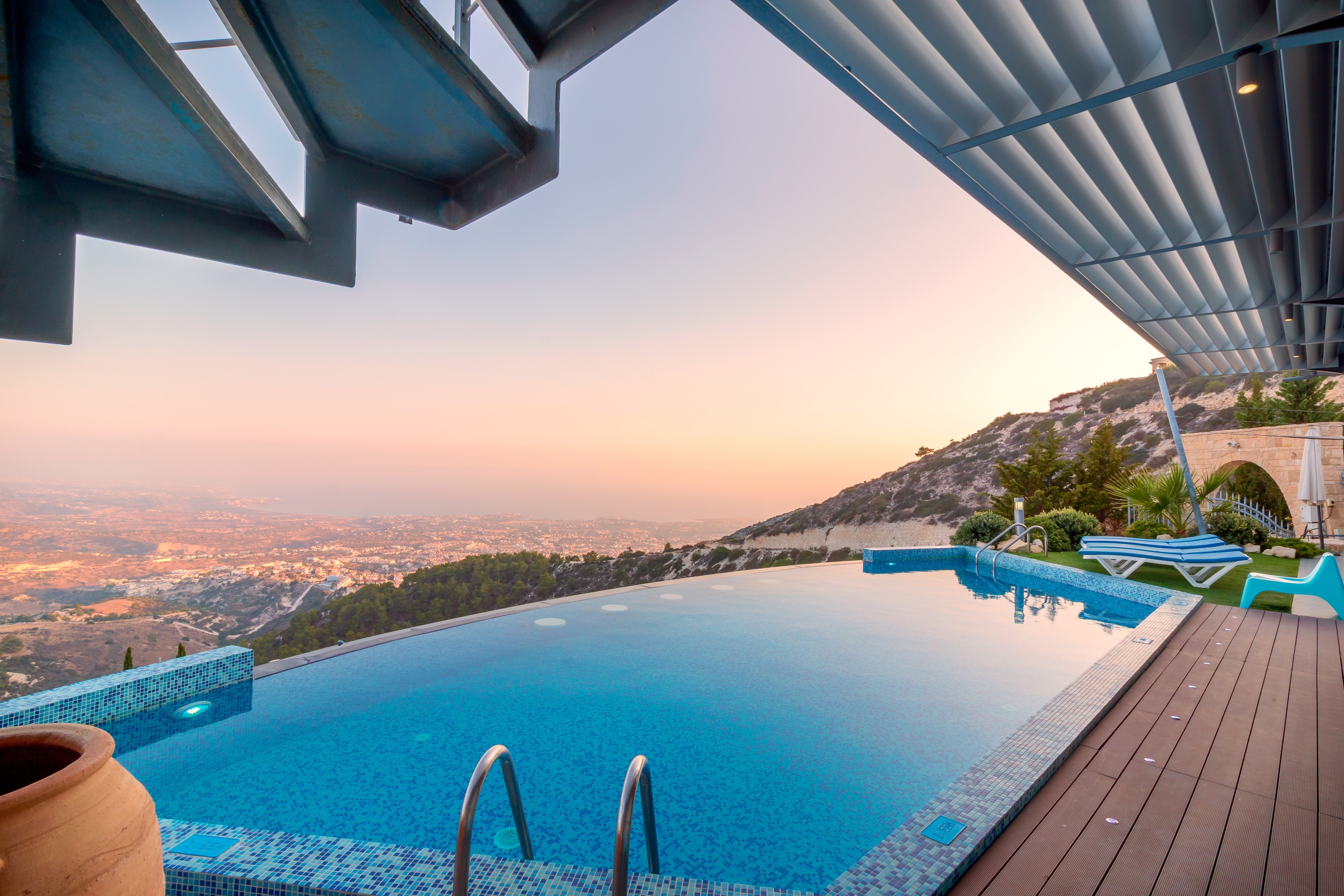 pool cleaning Salt Lake City